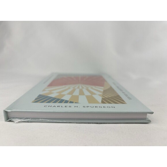 A Wondrous Mystery: Daily Advent Devotions Old Made New Geoffrey Chang Spurgeon - Picture 6 of 8